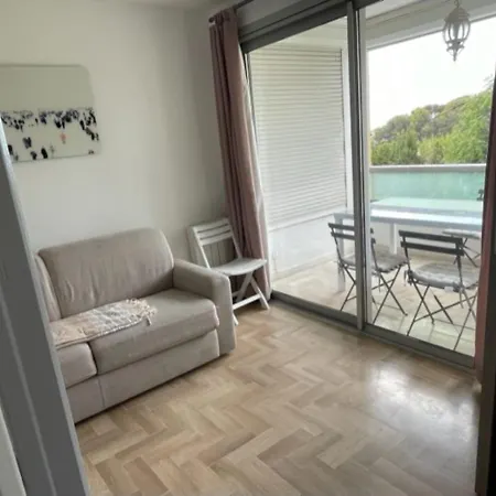아파트 Nice 50m With Terrace 12m2 - 8min From The Beach